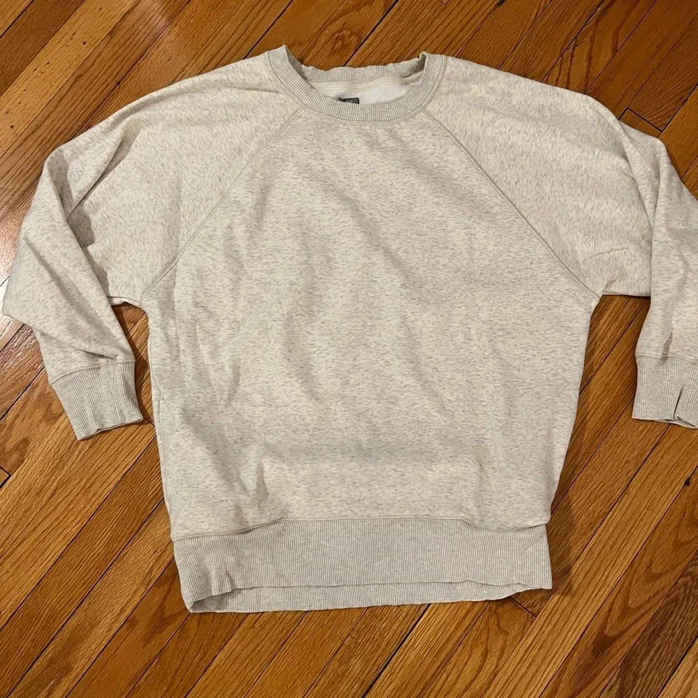 Aerie - heathered cream crewneck sweatshirt - size medium - Picture 1 of 1